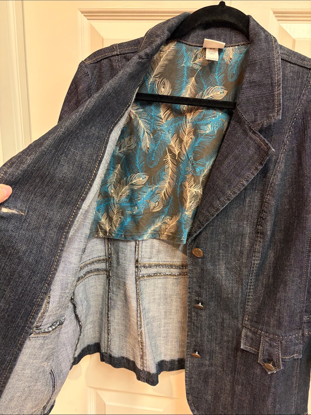 Venezia Dark Blue Denim Blazer with Feather-Print Lining& Princess Seams - Picture 2 of 8